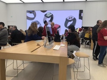 Apple Store View